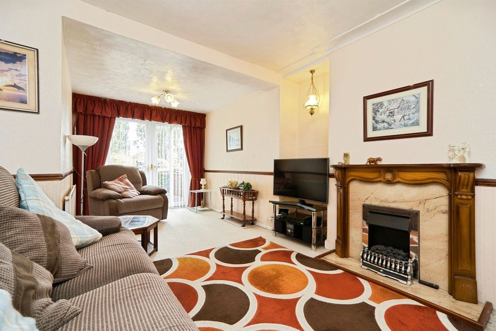 Property photo 2 of 16