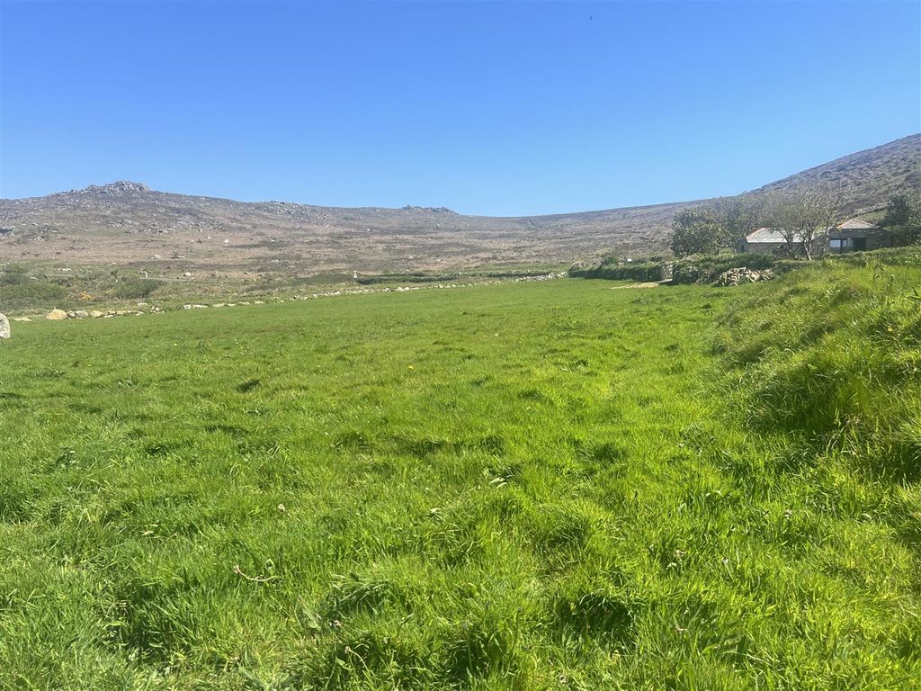 Property photo 3 of 37 Garden, Land & Views