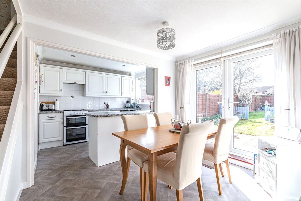 Property photo 2 of 23 Picture No. 31