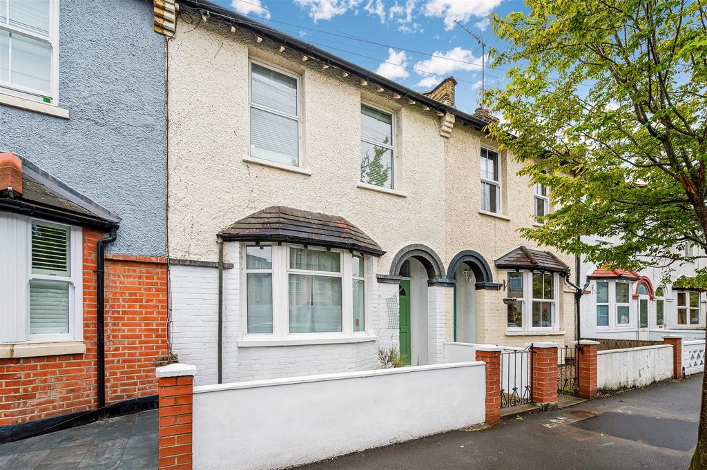 Property photo 1 of 12