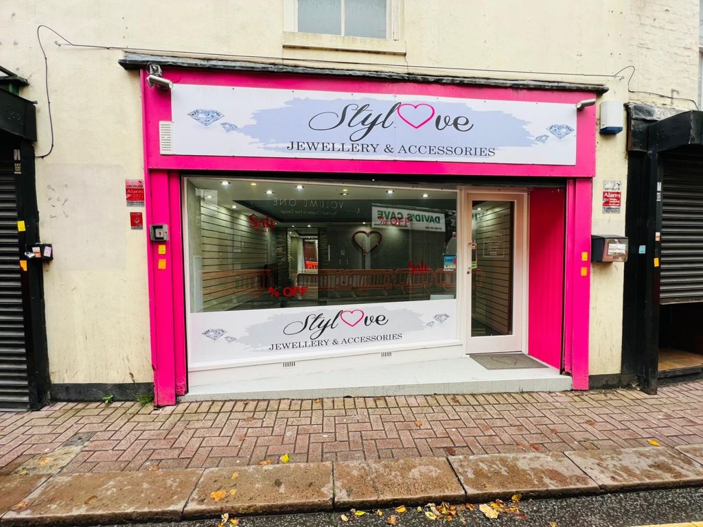 Property photo 1 of 3