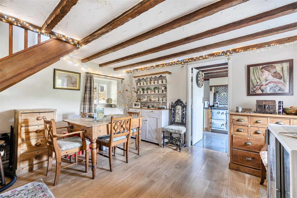 Property photo 2 of 46