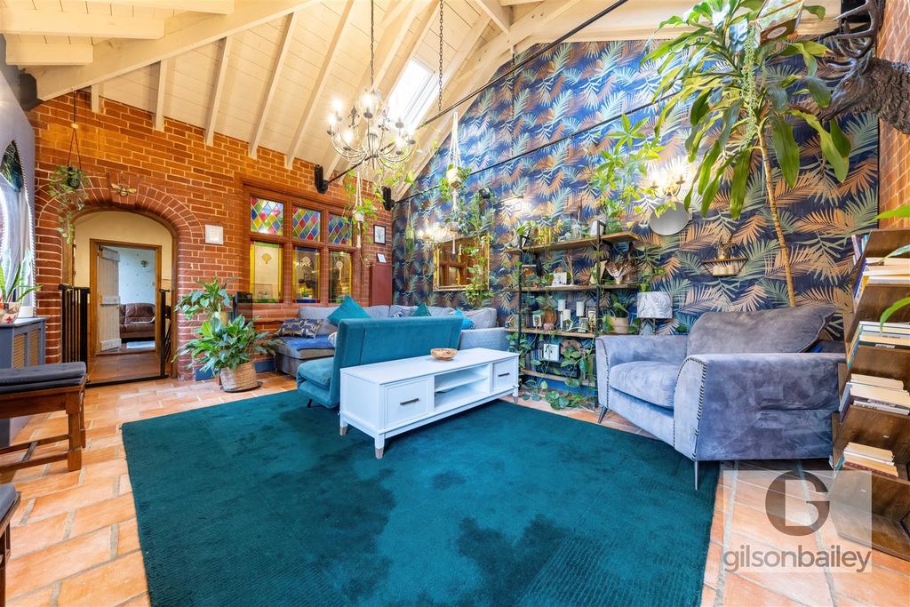 Property photo 2 of 38 Gb-5.Jpg