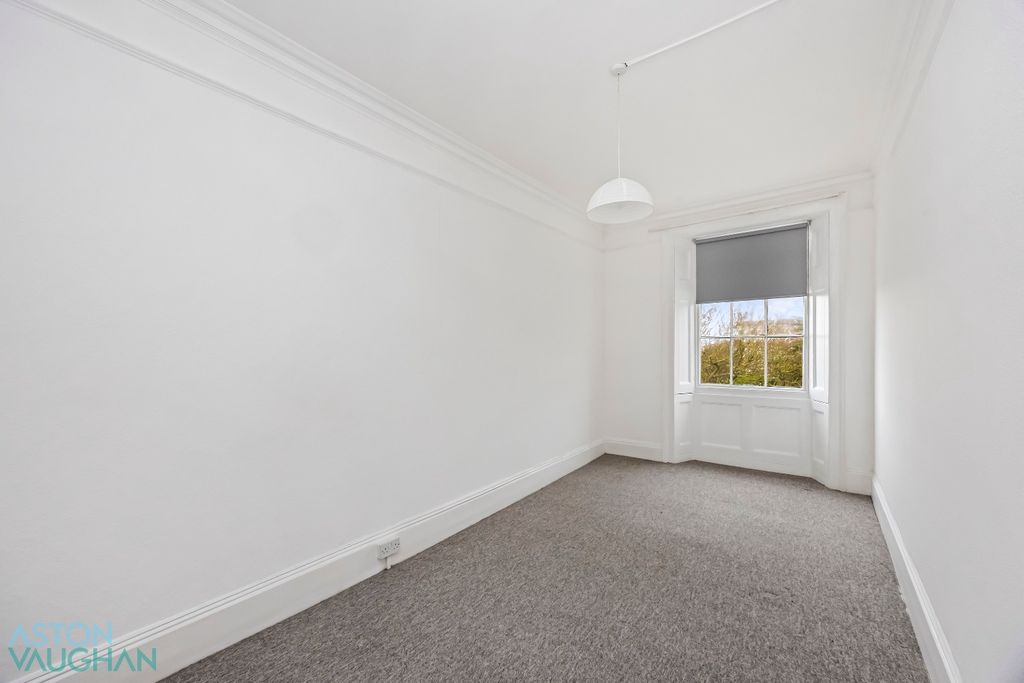 Property photo 3 of 11 4771452