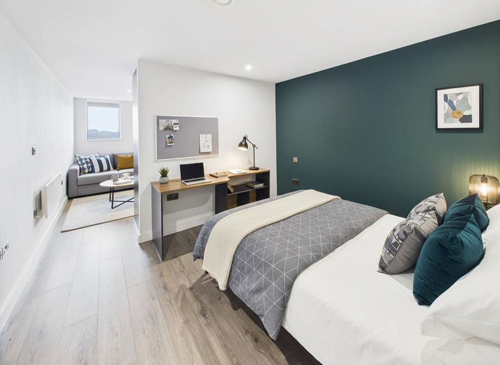 Property photo 3 of 26 R_Vy5Egu5Ui-Z4Tj0Y79Yq.Jpg