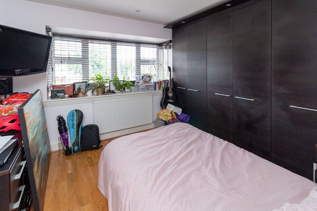 Additional image 15 of 7 bed detached house for salePenshurst Gardens, Edgware HA8