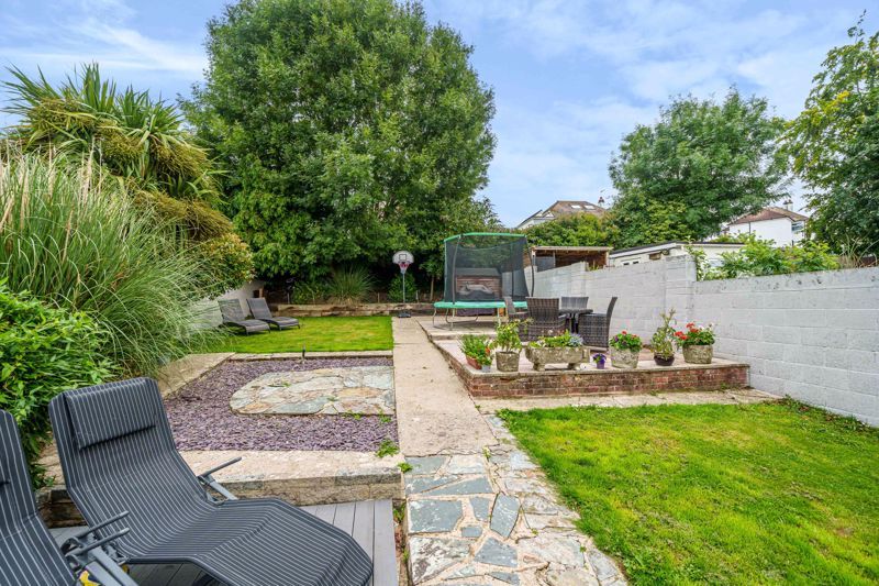 Property photo 2 of 16 Photo 11