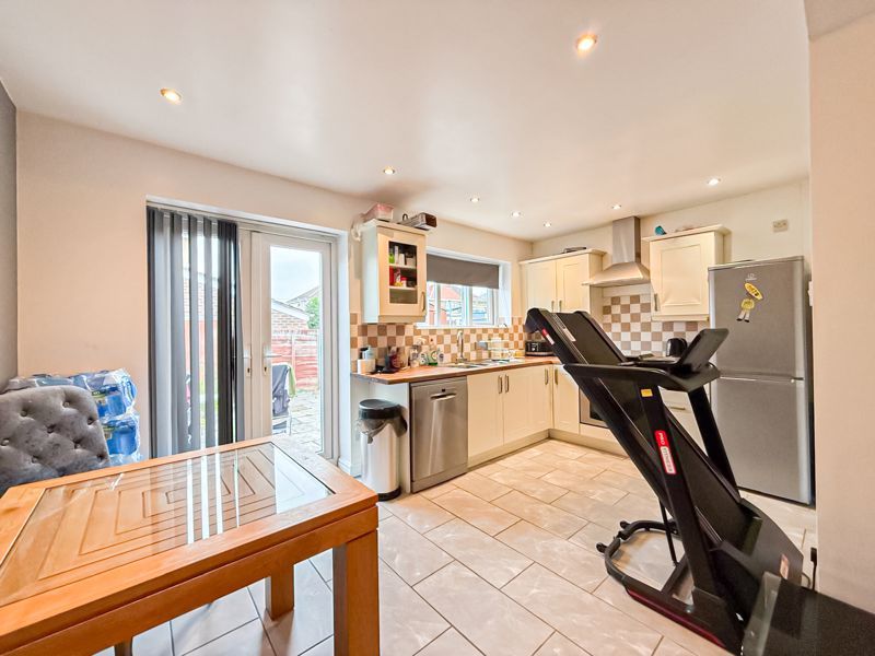 Property photo 2 of 11 Photo 9