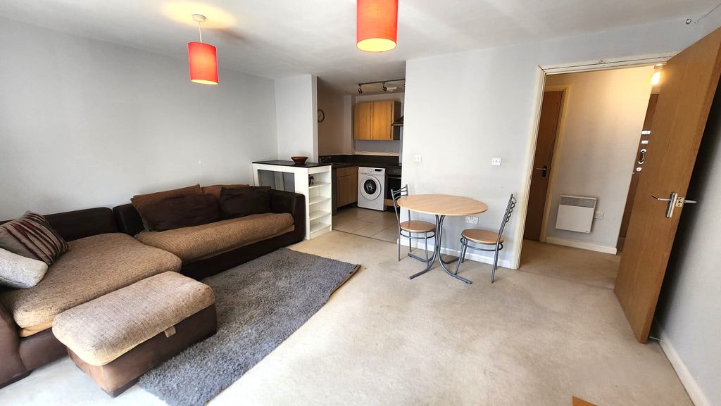 Property photo 1 of 6