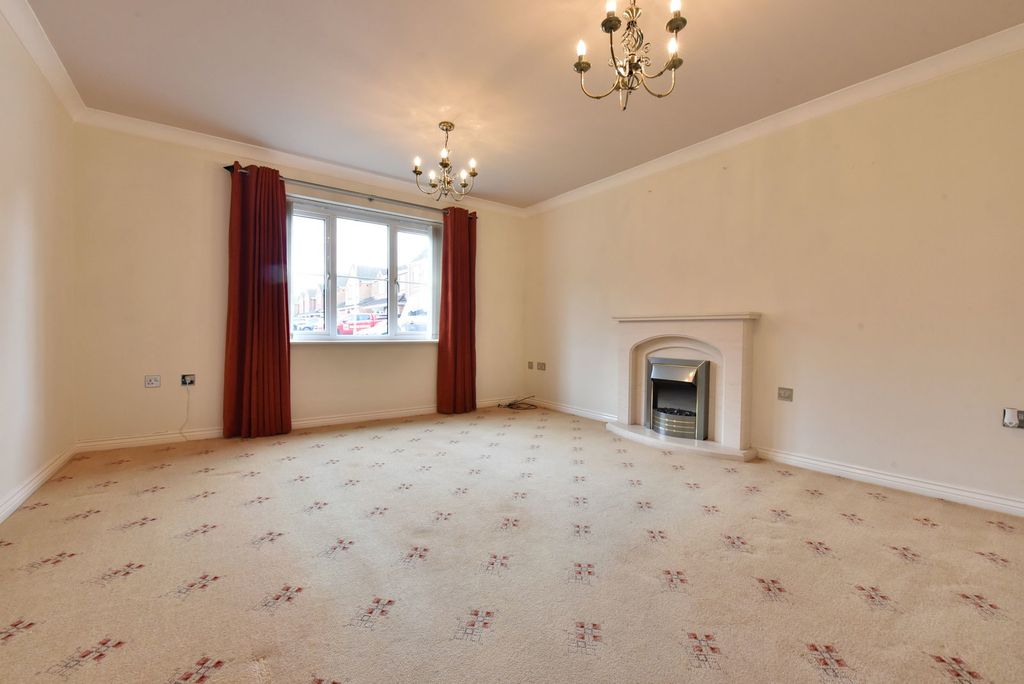 Property photo 2 of 10