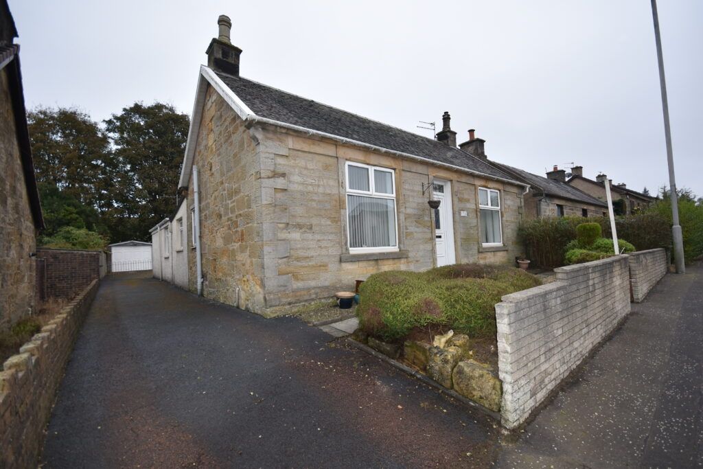 Property photo 1 of 33