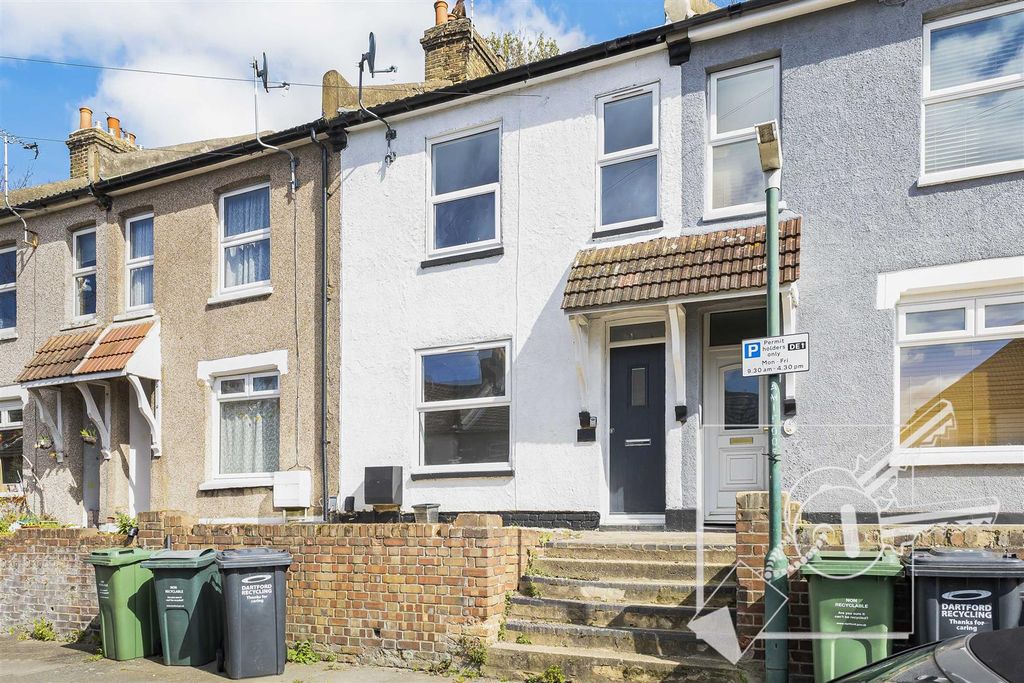 Property photo 1 of 27 Frontage