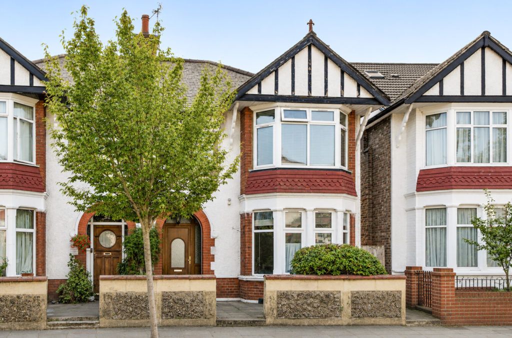 Property photo 1 of 13