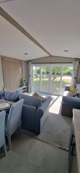 Property photo 2 of 15 Retreat 4