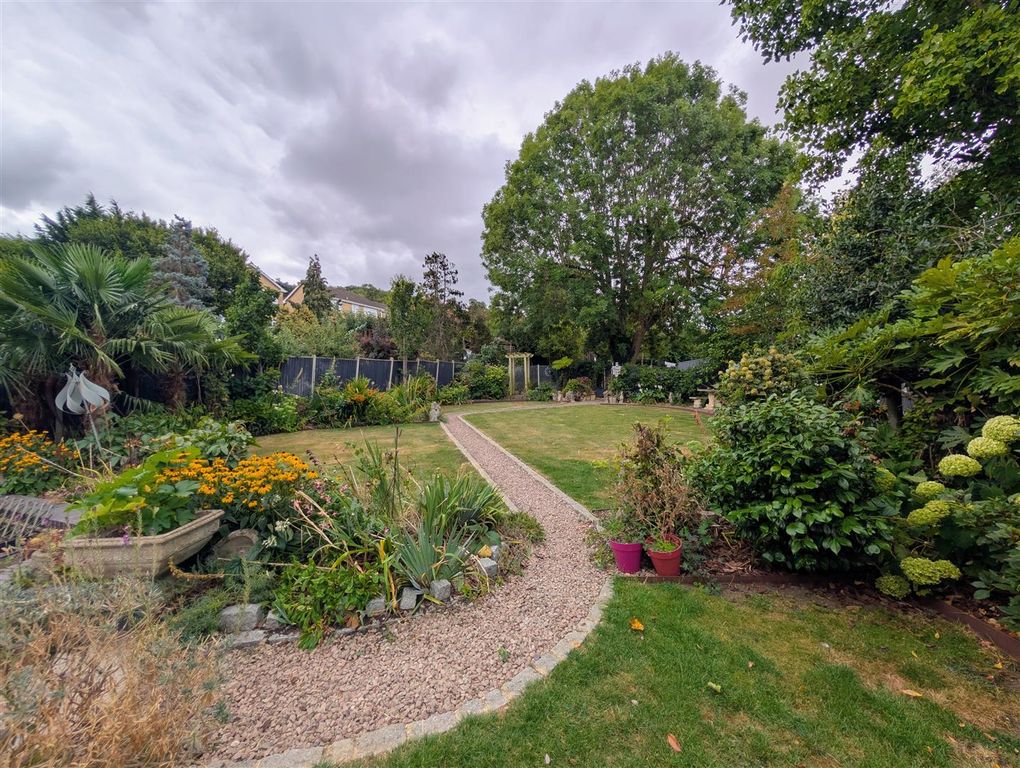 Property photo 3 of 30