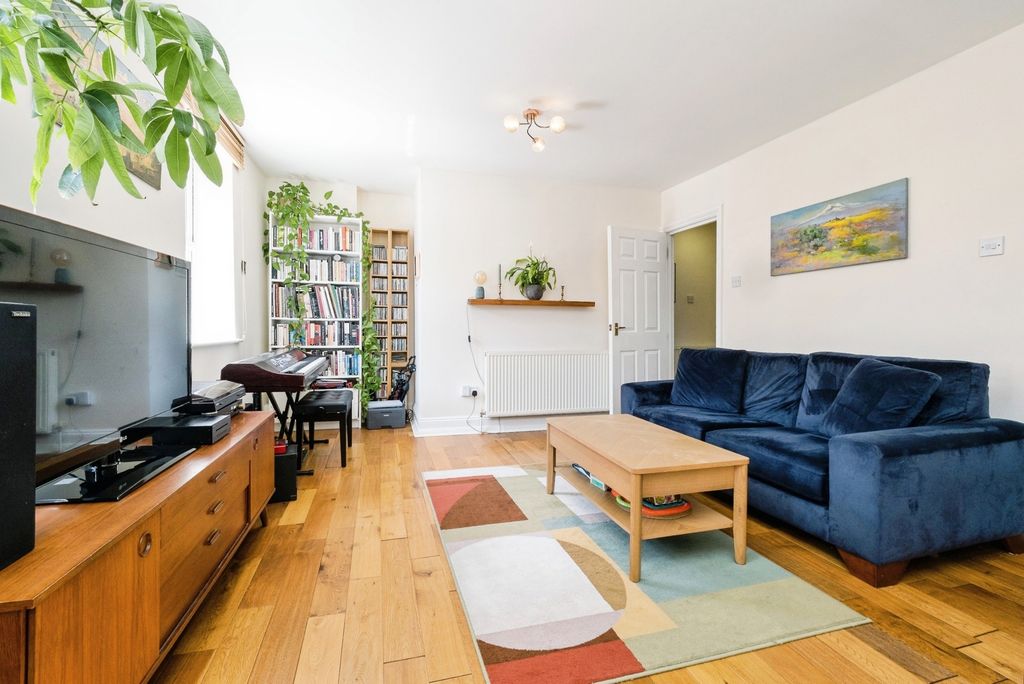 Property photo 1 of 16 Pbox-Img.Jpg