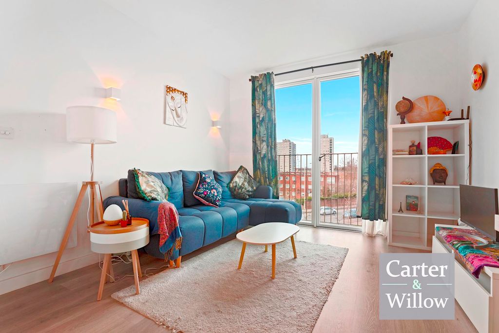 Property photo 3 of 10