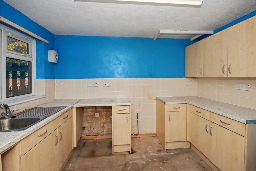 Property photo 3 of 16 1 St Marys Court, Eynesbury, St. Neots, Cambridgeshire, Pe19 2Tb