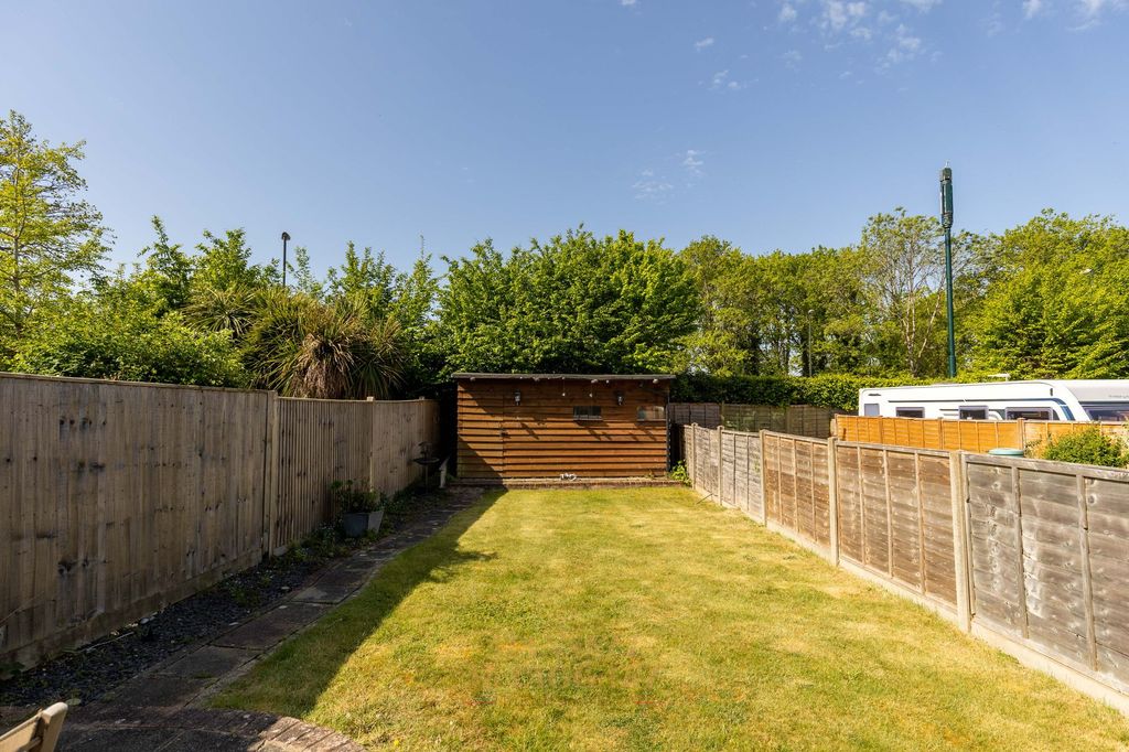 Property photo 3 of 24
