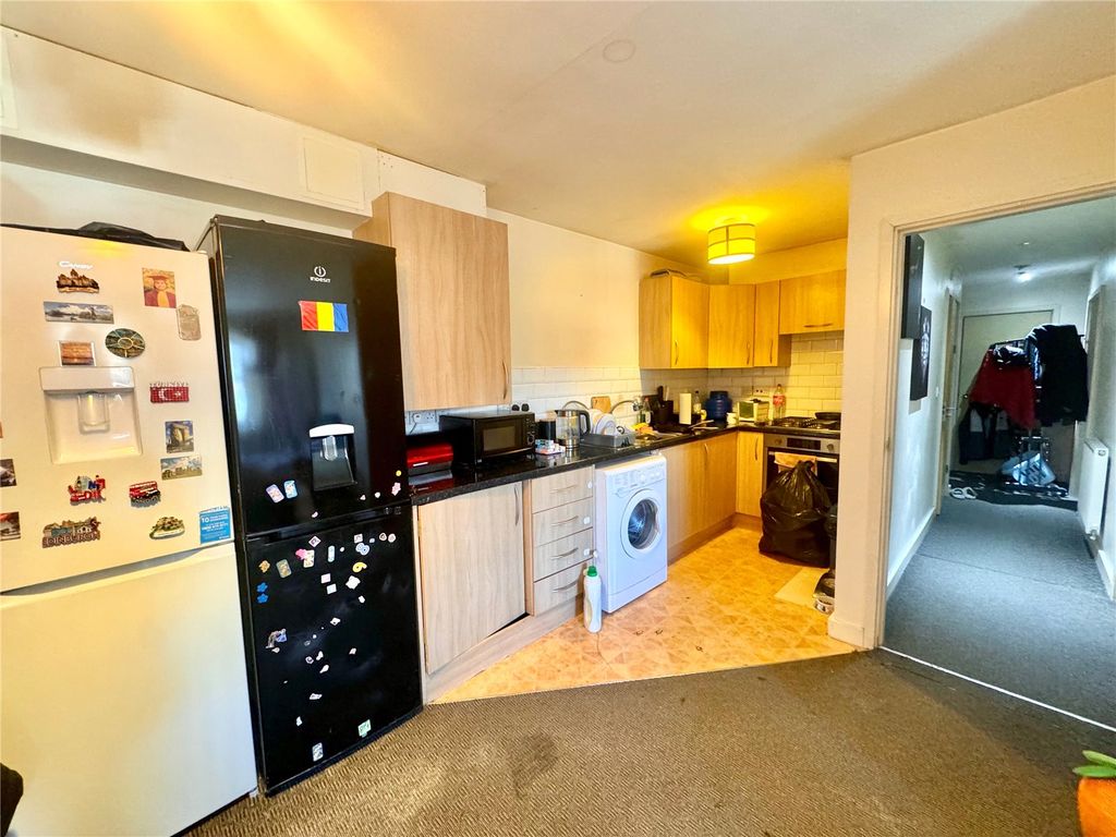 Property photo 3 of 6 Picture No. 04