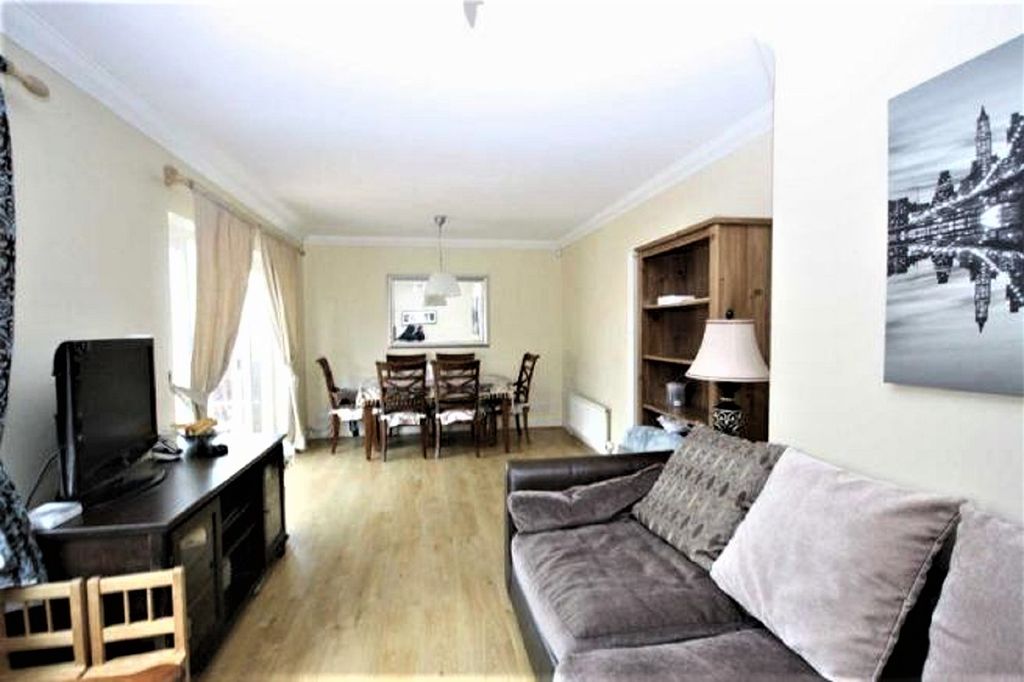 Property photo 2 of 13 2