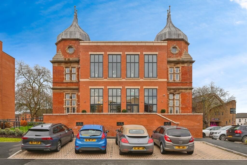 Property photo 1 of 9 Front