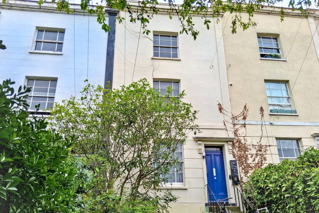 Property photo 1 of 10 Flat 4, 14 Arley Hill, Bristol, Bs6 5Ps