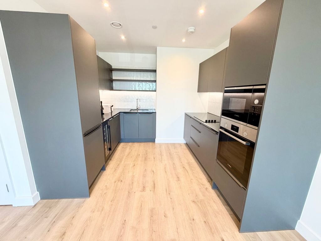 Property photo 1 of 25