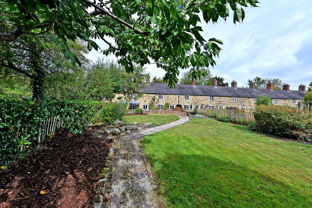 Property photo 2 of 22 Rear Garden