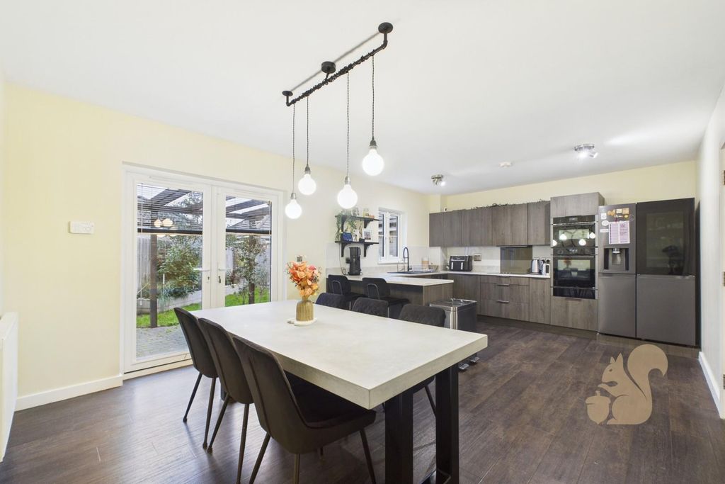 Property photo 2 of 24 Cam01659G0-Pr0660-Still028.Jpg