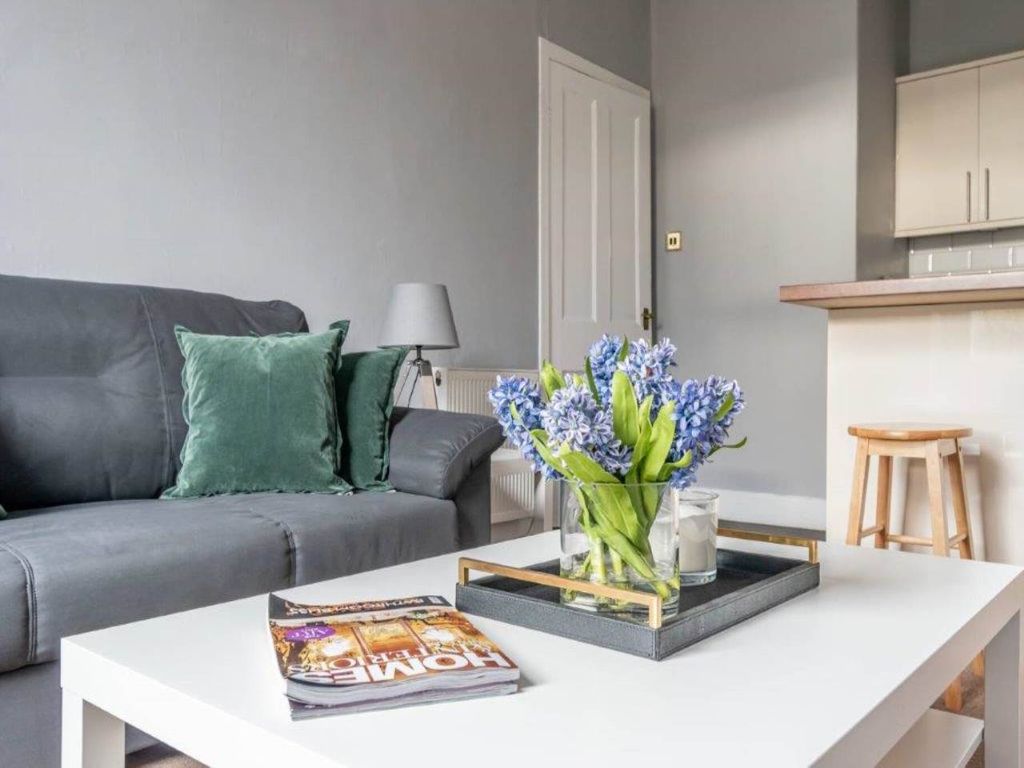 Property photo 3 of 9 56039_2-1F5-Muranoplace-003