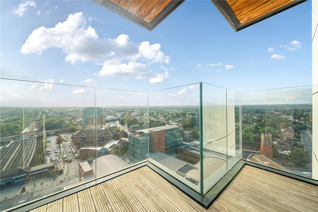 Property photo 1 of 17 Picture No. 06