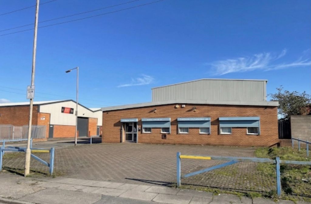 Property photo 2 of 7 Photo 6