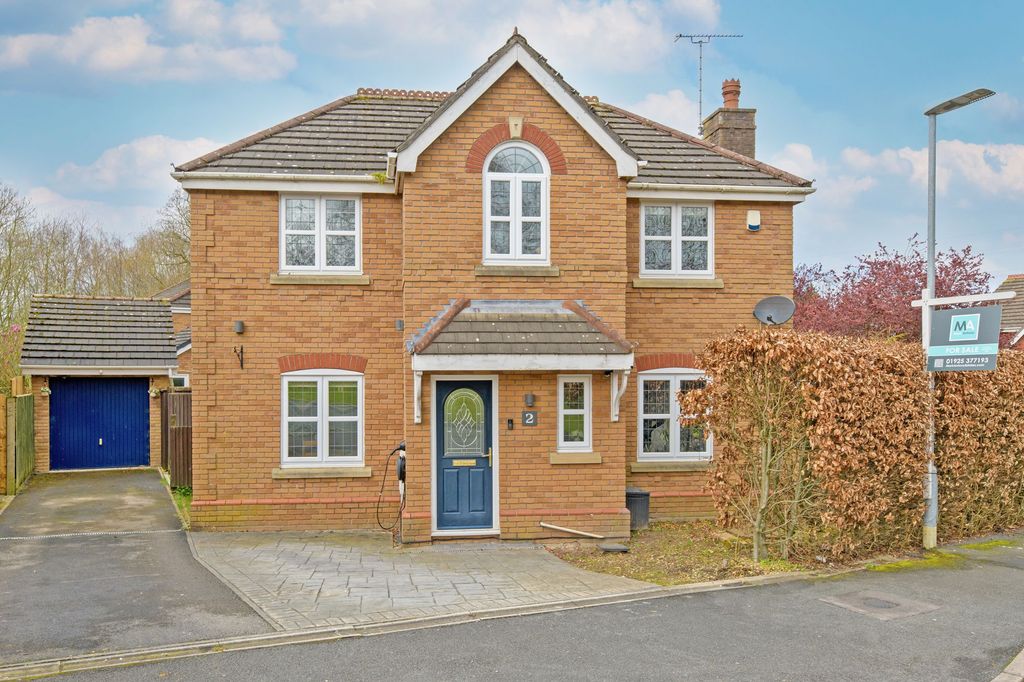 Property photo 1 of 18 Front External