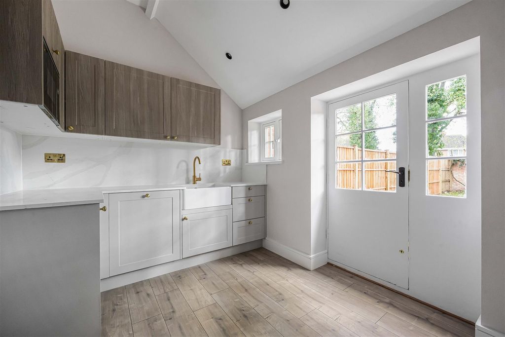 Property photo 3 of 12 14_66275.Jpg