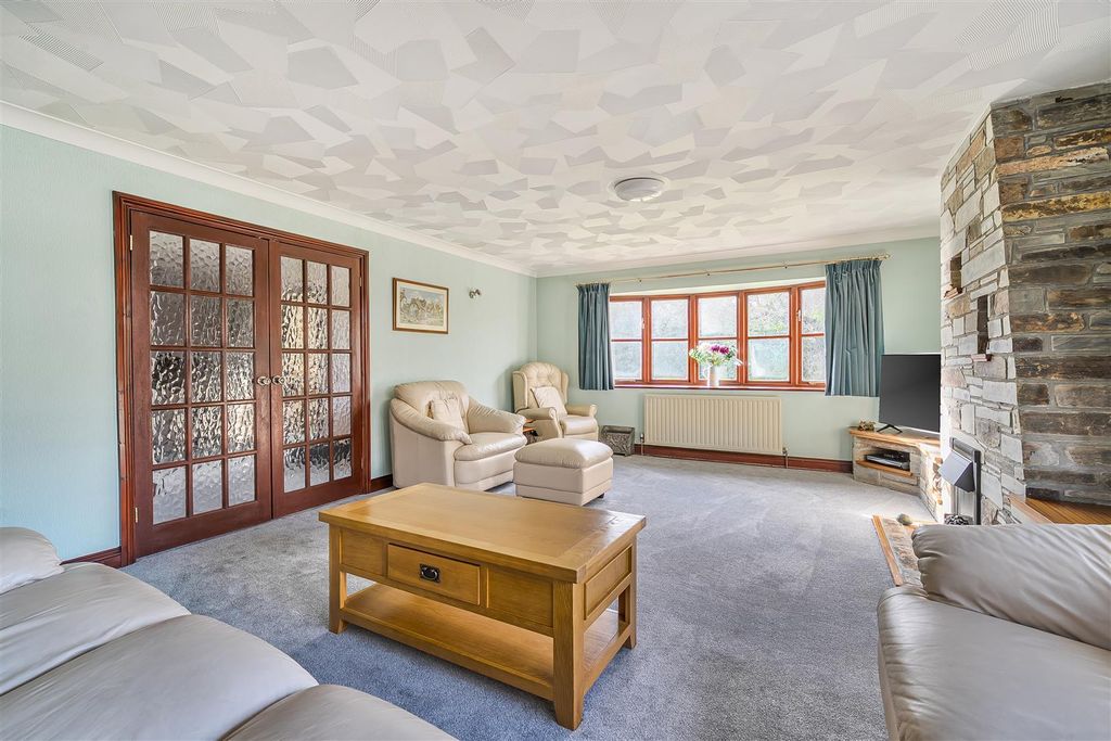 Property photo 3 of 23 Penbar Sitting Room..Jpg