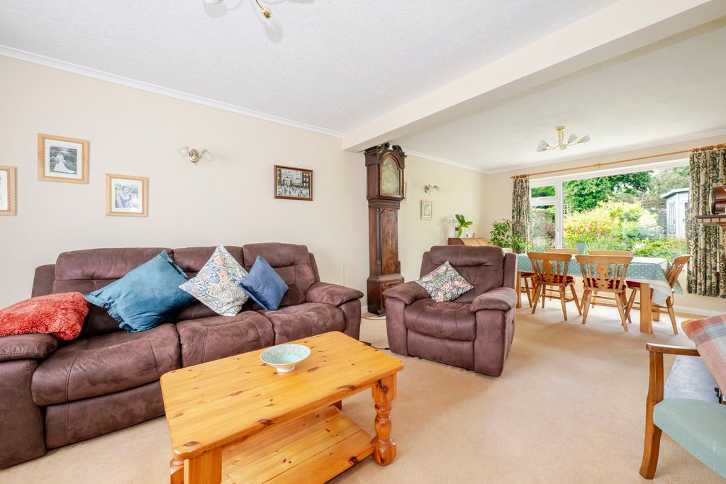 Property photo 2 of 16 Photo 11