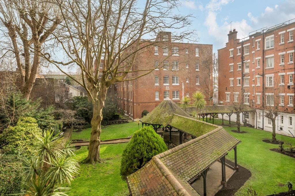 Property photo 3 of 20 External View