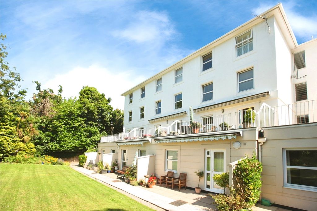 Property photo 1 of 11 General View