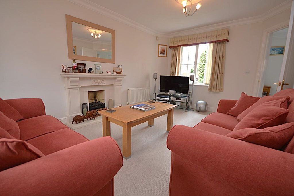Property photo 2 of 13 Lounge View 1