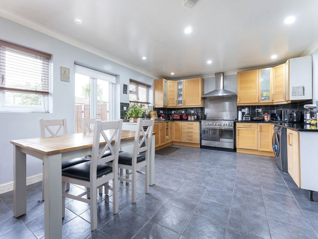 Property photo 2 of 22 Picture No. 10