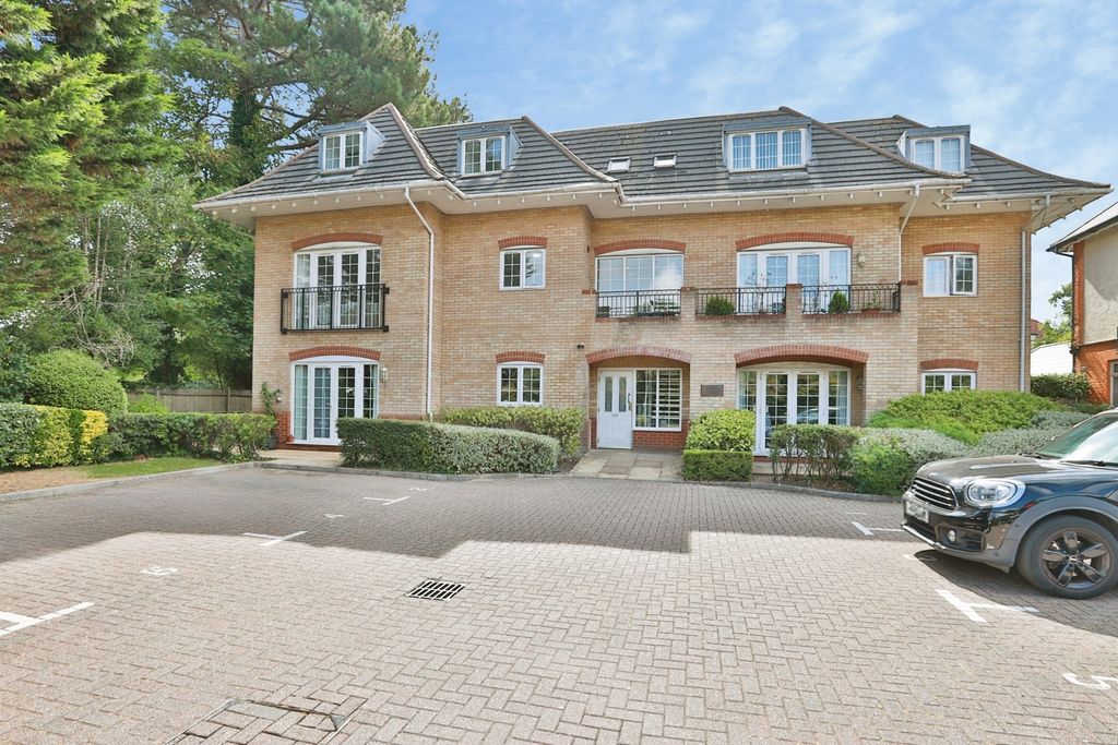 Property photo 1 of 16 Pbox-Img.Jpg
