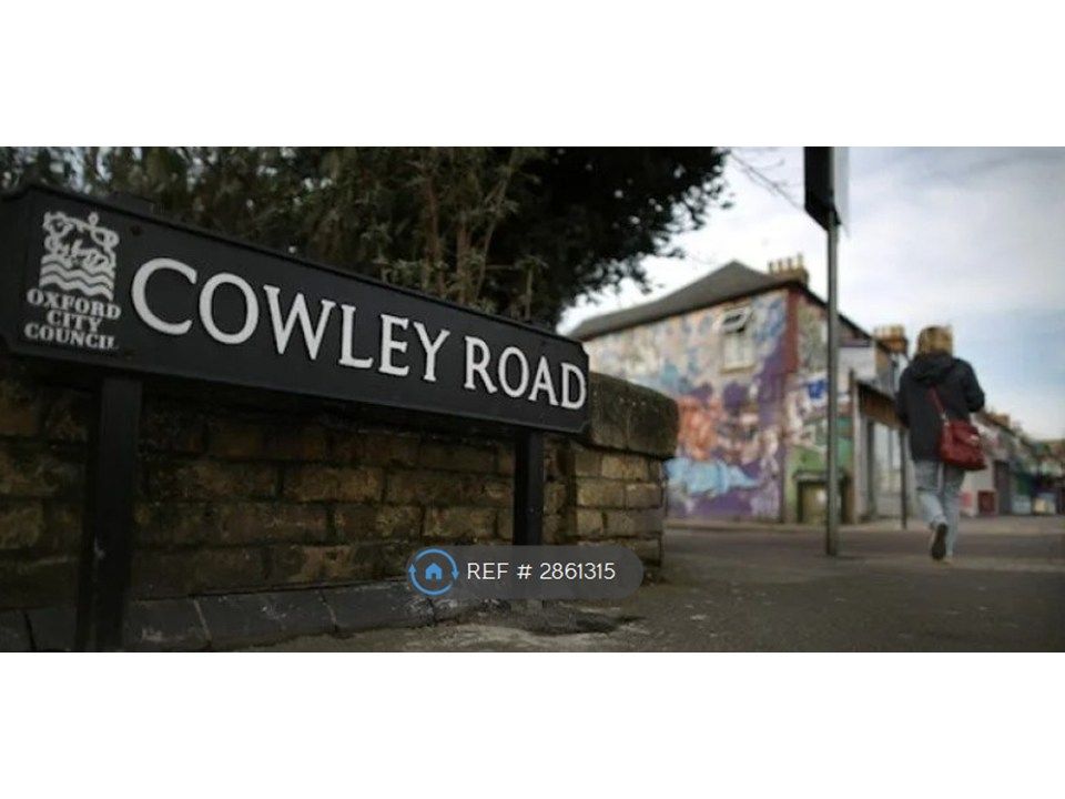 Property photo 2 of 9 On The Main Stretch On Cowley Rd, Near The Shops