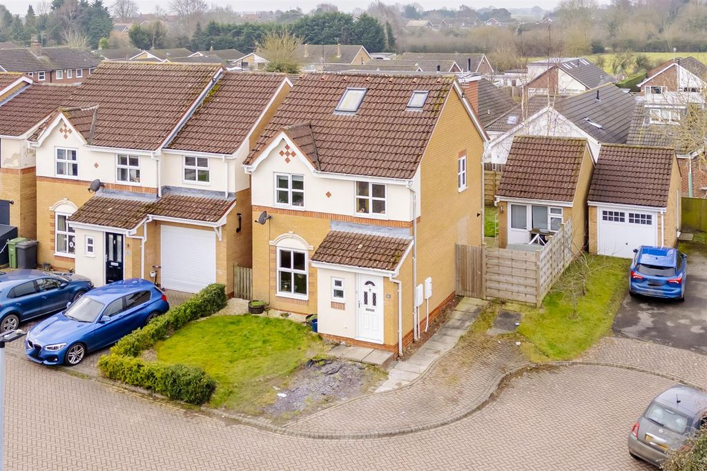 Property photo 1 of 29 11_Moor_Close__3.Jpg