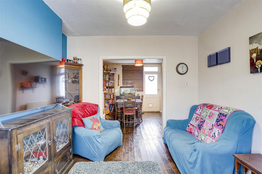 Property photo 3 of 17 4567.Jpg