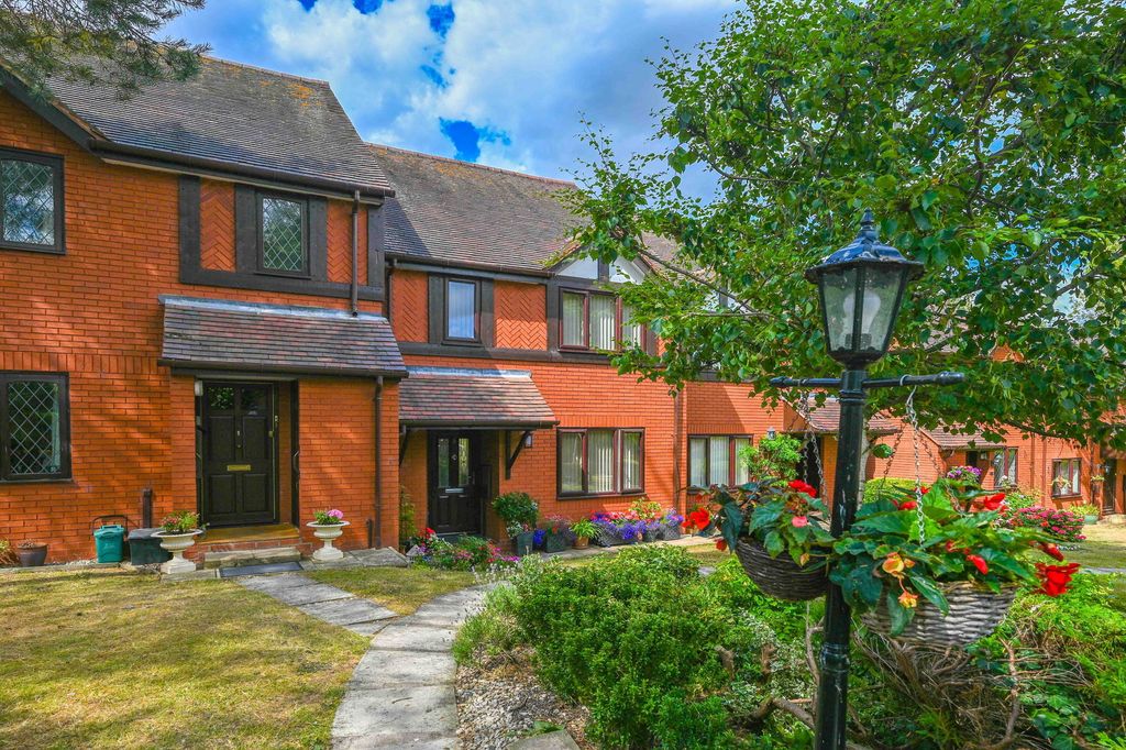 Property photo 2 of 13