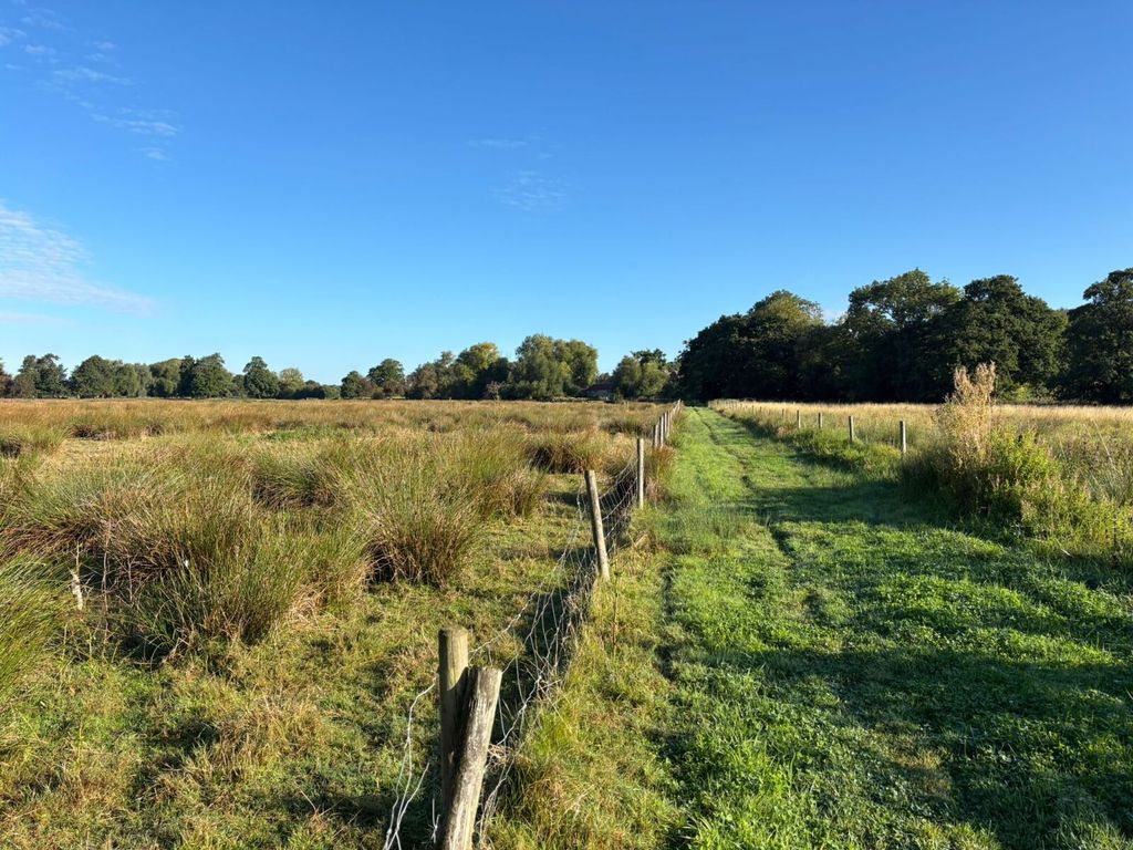 Property photo 1 of 9 Land