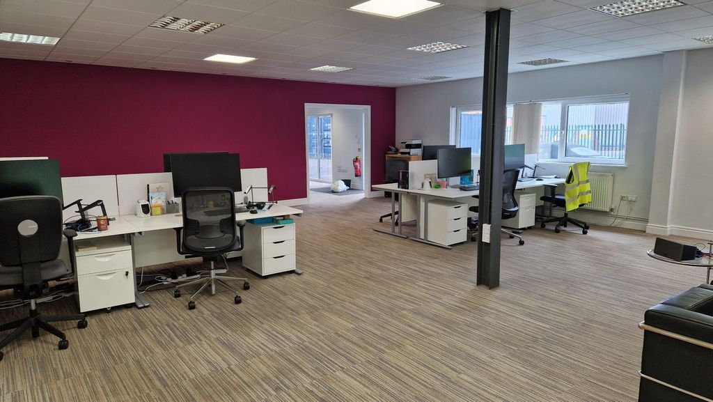 Property photo 3 of 10