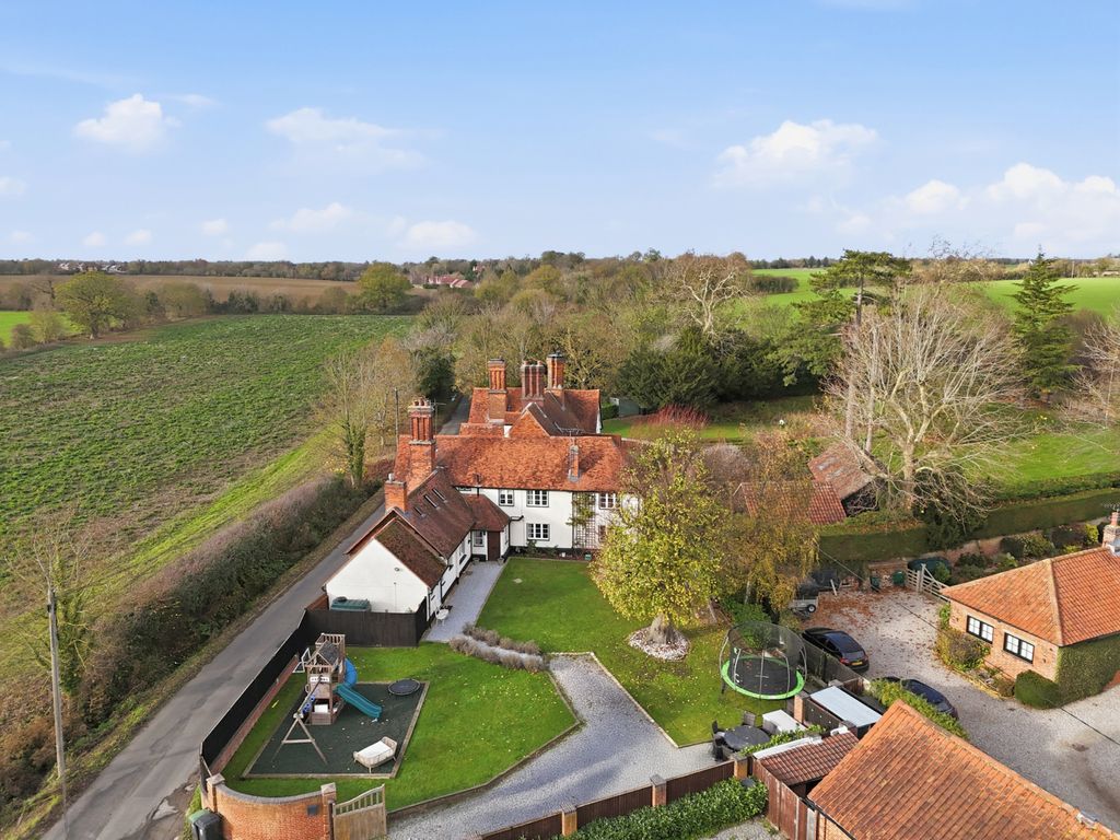 Property photo 2 of 32 Picture No. 02