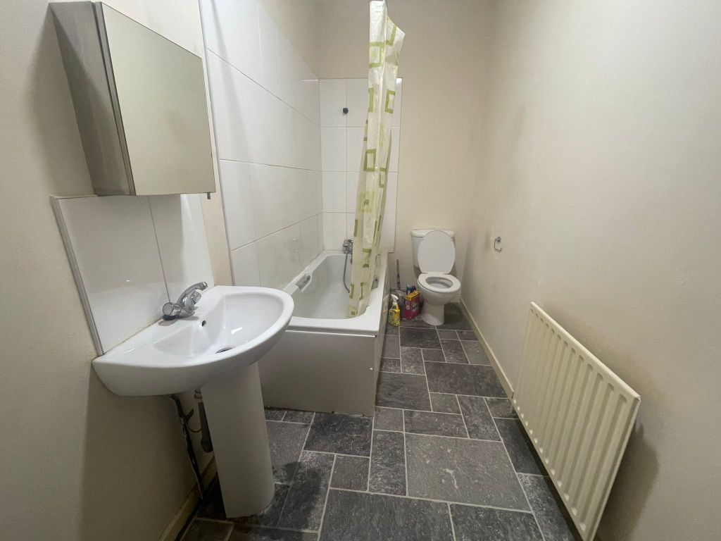 Property photo 3 of 4